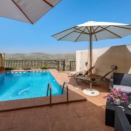 Dgolden Valley Farmhouse * Xaghra