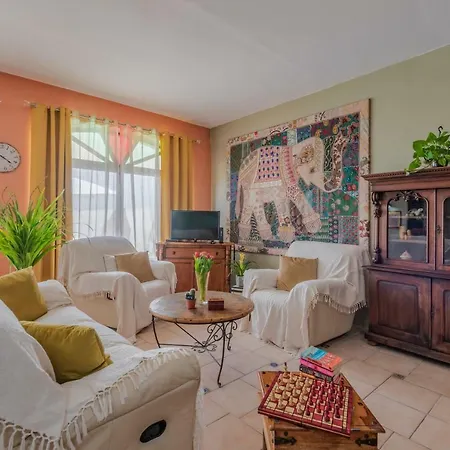 Dgolden Valley Farmhouse * Xagħra