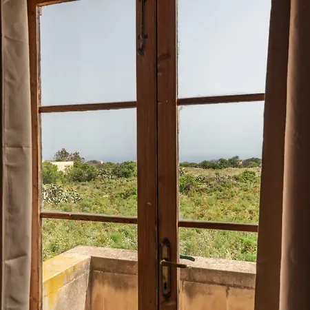Case de vacanță Dgolden Valley Farmhouse Xagħra