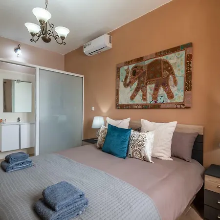 בית נופש Dgolden Valley Farmhouse Xagħra